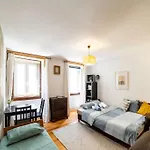 Tatil Evi Lx Townhouse Ideal For Big Groups Prime Location Trendy Street Lisboa