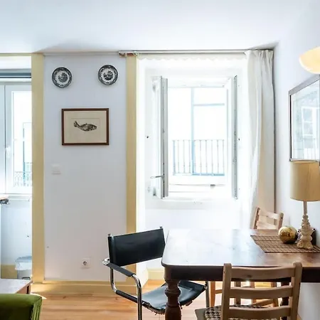 Lx Townhouse Ideal For Big Groups Prime Location Trendy Street * 리스본
