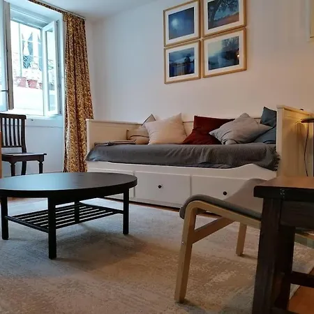 Lx Townhouse Ideal For Big Groups Prime Location Trendy Street