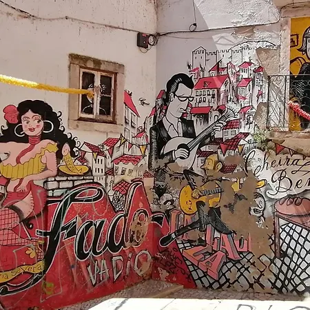 Lx Townhouse Ideal For Big Groups Prime Location Trendy Street Hébergement de vacances *