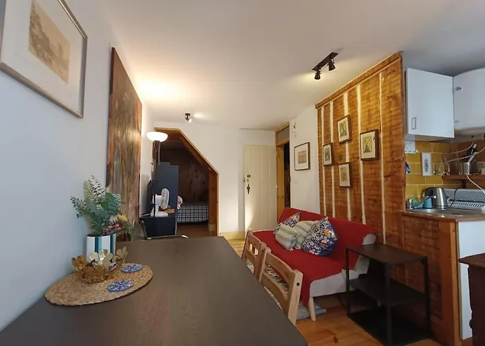 Lx Townhouse Ideal For Big Groups Prime Location Trendy Street Σπίτι διακοπών