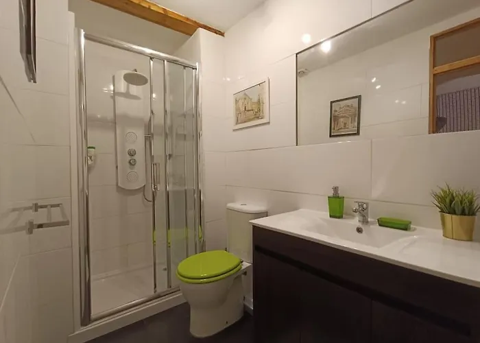 Lx Townhouse Ideal For Big Groups Prime Location Trendy Street Σπίτι διακοπών